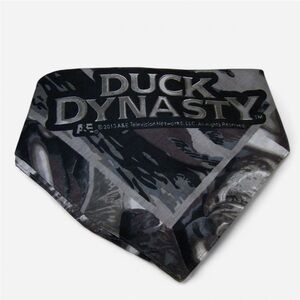 Duck Dynasty camouflage bandana.